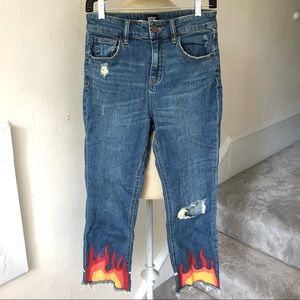 BDG Kick Flare High-Rise Crop Raw Hem‎ Flame Jeans